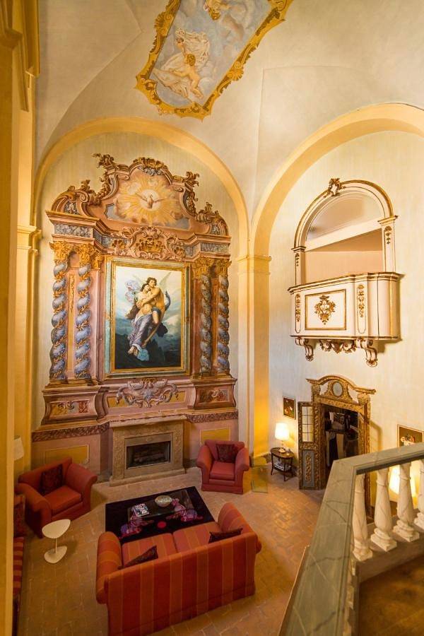 Casa vacanza per 6 persone, con Balcone e Idromassaggio nonché Terrazza e Piscina a Trevi