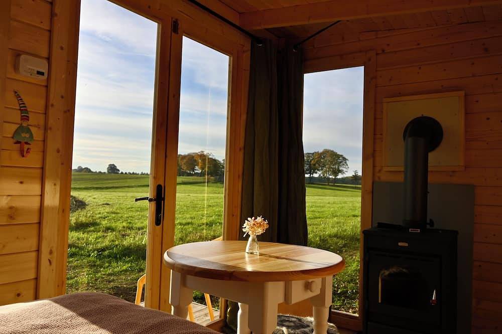 Hüttchen ganzjährig nutzbar mit Kamin & Sauna in Dargun, Mecklenburgische Seenplatte