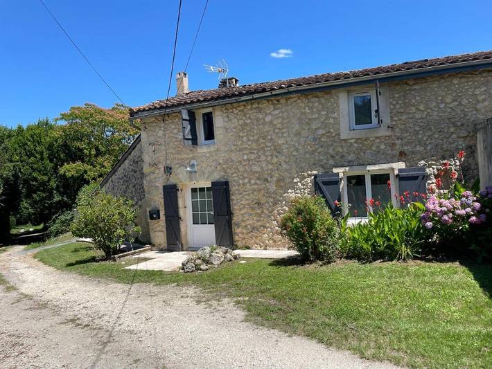 Maison de vacances pour 6 personnes, avec Terrasse ainsi que Jardin et Piscine à Fargues-Saint-Hilaire