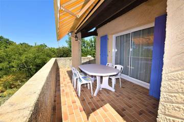 Gîte pour 8 personnes, avec terrasse et jardin à Chamaret