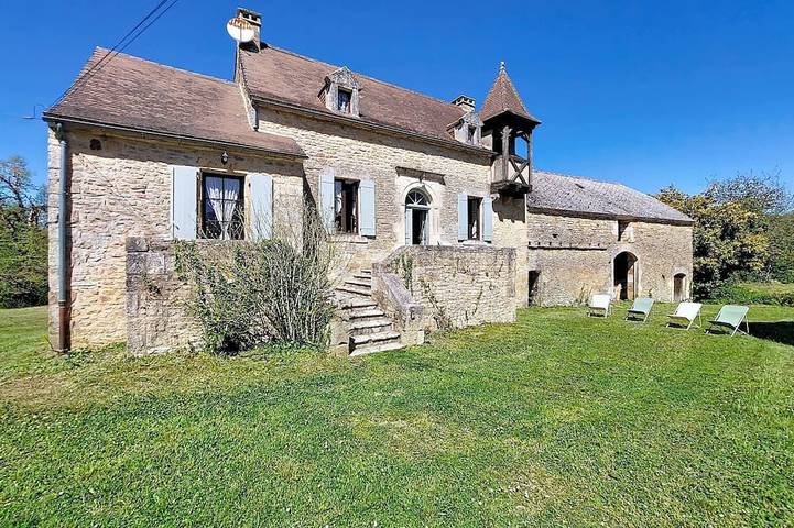 Gîte pour 6 personnes, avec balcon et jardin, animaux acceptés à Jayac