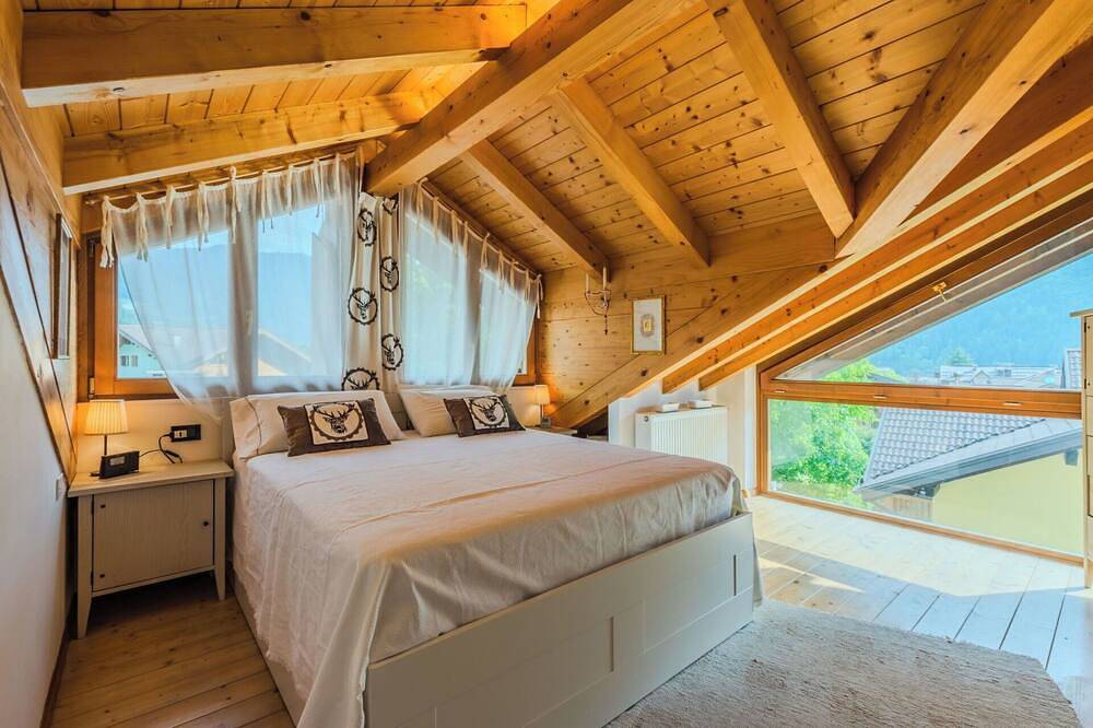 Ganze Wohnung, Gemütliche Wohnung für 5 Gäste mit  W-Lan, Tv und Innenhof in Carisolo, Adamello-Presanella-Alpen