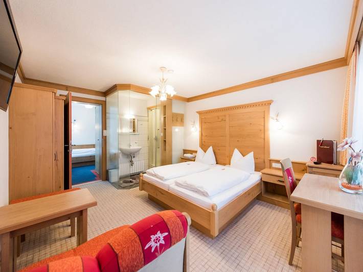 Gîte pour 4 personnes, avec balcon et jardin ainsi que vue et sauna, adapté aux familles à Bach - 4