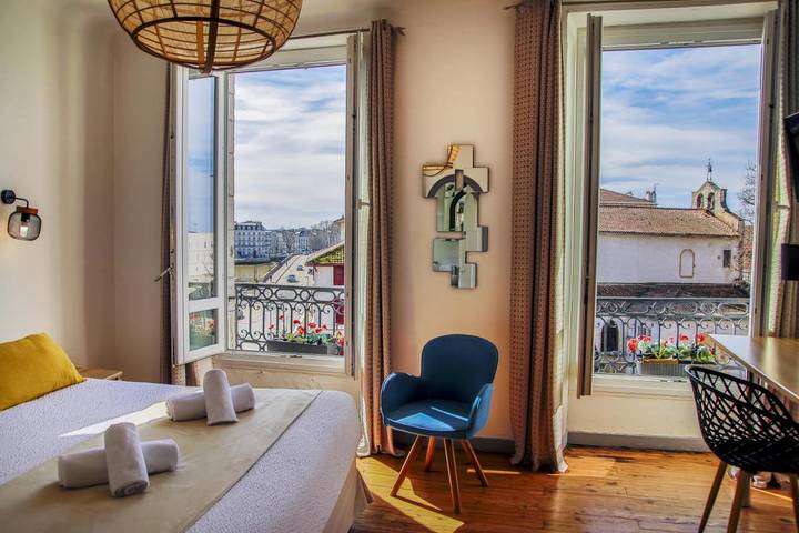 Hôtel pour 2 personnes, avec terrasse, animaux acceptés