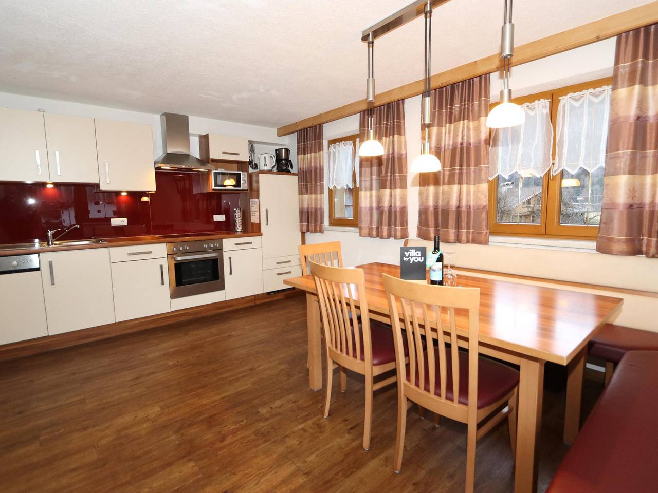 Entire apartment, Spacious holiday apartment in Aschau near the ski areas
 in Aschau im Zillertal, Ski-Optimal Hochzillertal