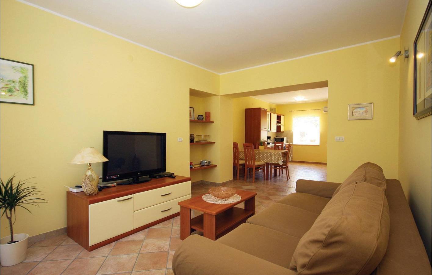 Ferienhaus für 6 Personen mit Terrasse in Peruski, Südküste Istrien