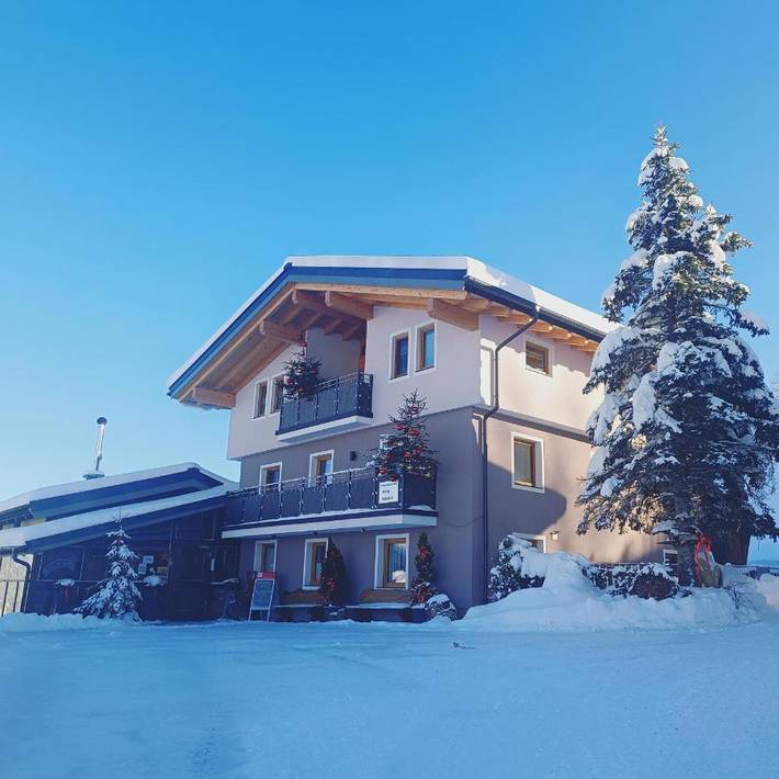 Ferienwohnung für 4 Personen, mit Balkon und Terrasse sowie Ausblick
