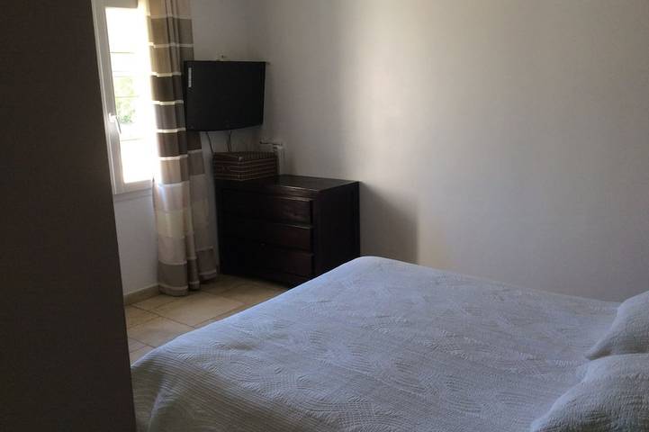 Location de vacances pour 6 personnes, avec jardin et terrasse à Sillans-la-Cascade - 4