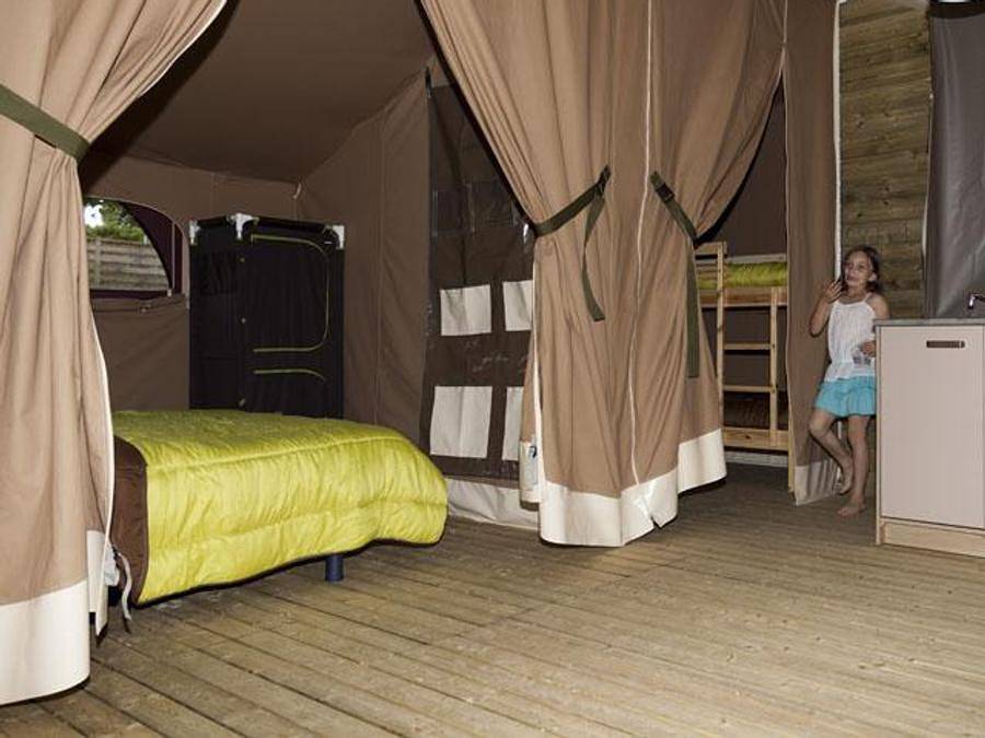 Camping Moulin de David - Safarizelt 5 personen - Lodge Niagara 40m² mit Bad (Samstag bis Samstag) in Gaugeac, Périgord Pourpre