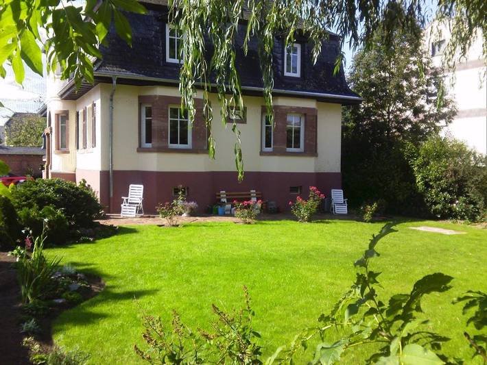 Ferienwohnung für 5 Personen, mit Garten und Ausblick in Wadern