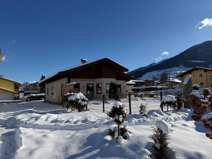 Ferienhaus für 6 Personen, mit Terrasse und Garten - 1