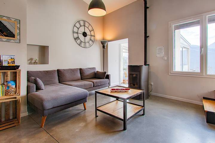 Maison de vacances 'Gîte Ludomi' avec vue sur les montagnes, balcon et Wi-Fi in Vercheny, Région de Die