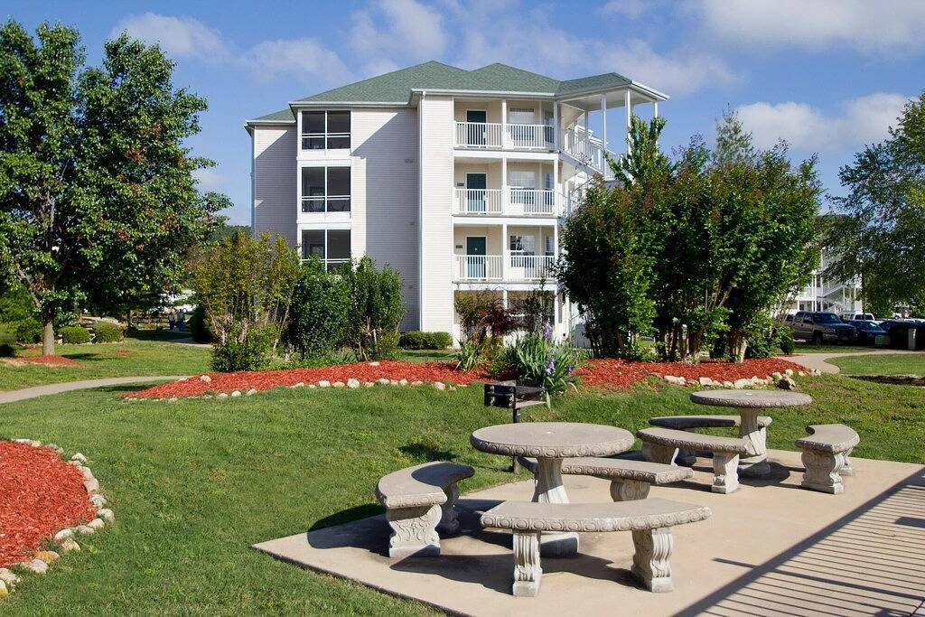 Ganze Wohnung, Studio Condo w/ 2 Resort Pools & More! in Table Rock Lake
