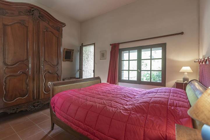 Location de vacances pour 12 personnes, avec jardin à Saint-Étienne-du-Grès - 4