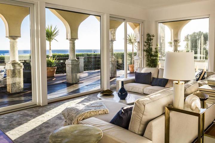 Villa for 12 people, with Balcony and Terrace as well as Garden and Pool in Cascais