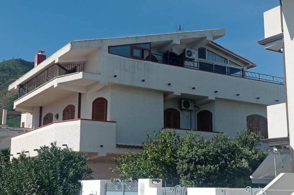 Appartamento intero, Accogliente Mansarda Vista Mare in Oliveri, Provincia di Messina