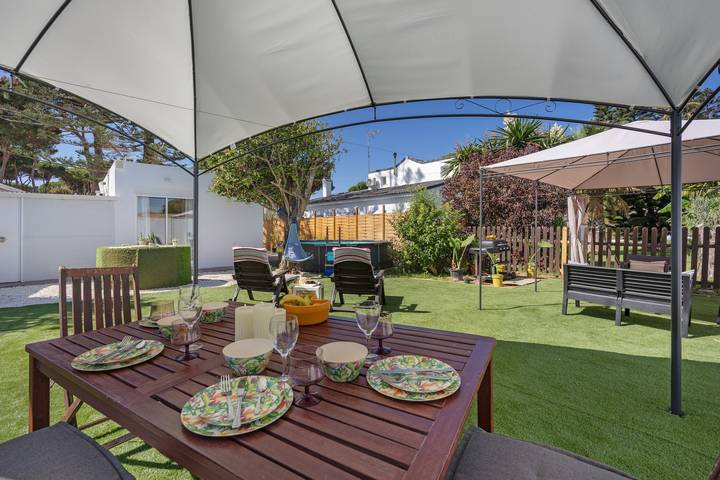 Casa vacanze Limón Y Sal con piscina privata, Wi-Fi e aria condizionata in Playa La Barrosa, Chiclana de la Frontera