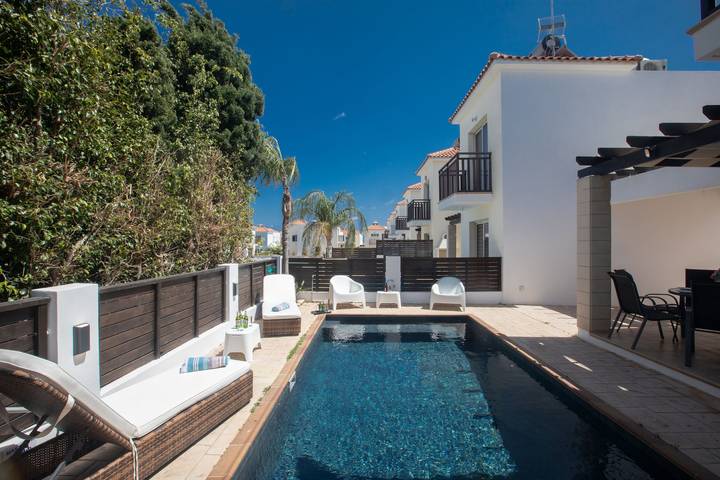 Villa für 5 Personen, mit Balkon und Pool sowie Garten auf Zypern - 4