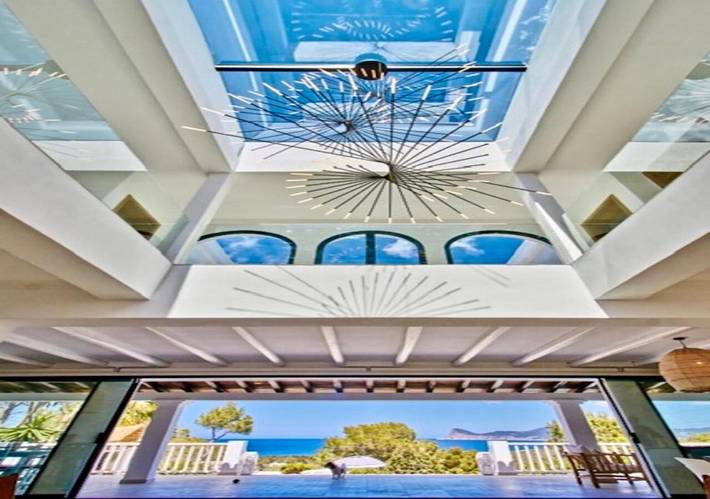 Chalet para 8 personas, con vistas además de jardín y piscina, Se admiten mascotas en Ibiza - 2