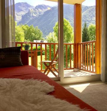 Gîte pour 4 personnes, avec terrasse dans Lac de Génos-Loudenvielle