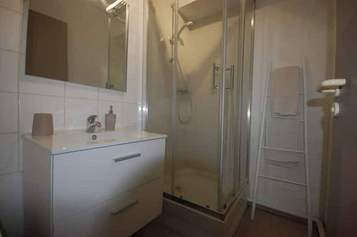 Appartement entier, Studio Darmaillacq avec balcon et parking en  centre ville in Cholet, Région de Cholet