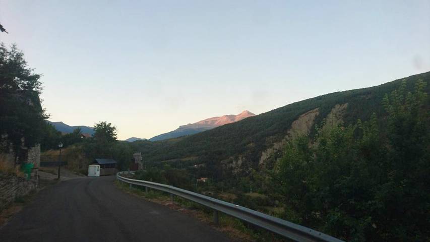 Location de vacances pour 6 personnes, avec terrasse et vue à Castiello de Jaca - 4