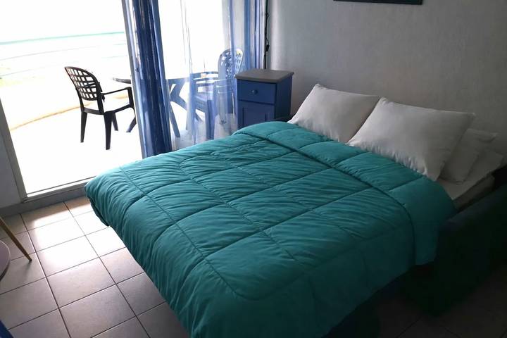 Gîte pour 4 personnes, avec piscine et balcon/terrasse dans Plage du Port Fréjus - 3