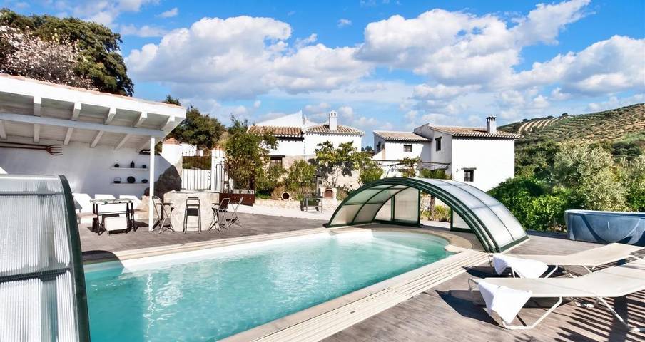 Casa rural para 21 personas, con Terraza además de Jardín y Piscina en Montefrío