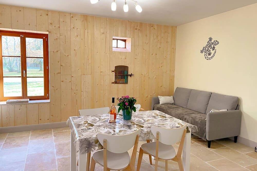Komfortables, renoviertes Ferienhaus in der Nähe von Blois: Terrasse, Garten, Parkplatz, moderne Ausstattung in Selles-sur-Cher, Romorantin-Lanthenay und Umgebung