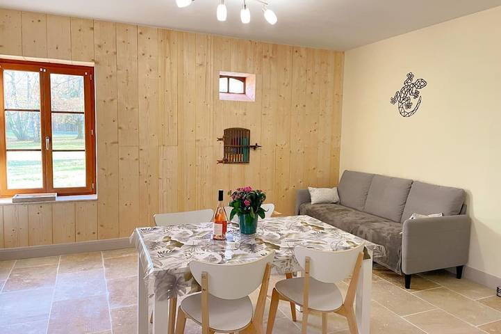 Gîte pour 4 personnes, avec Terrasse et Jardin à Selles-sur-Cher