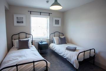 Apartment for 6 People in Southampton, South East England, Photo 2