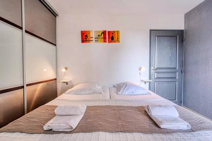 Gîte pour 6 personnes, avec piscine et balcon dans Parc de Vaugrenier - 3