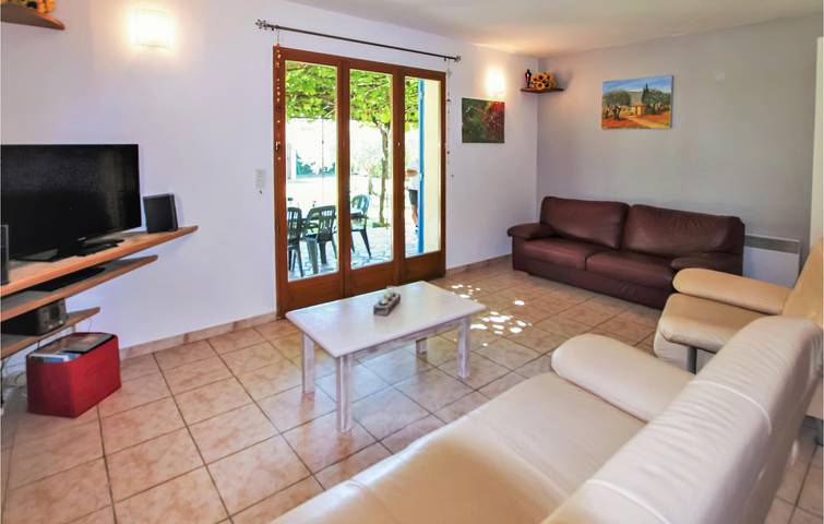 Location de vacances pour 6 personnes, avec terrasse ainsi que jardin et piscine à Carpentras - 4