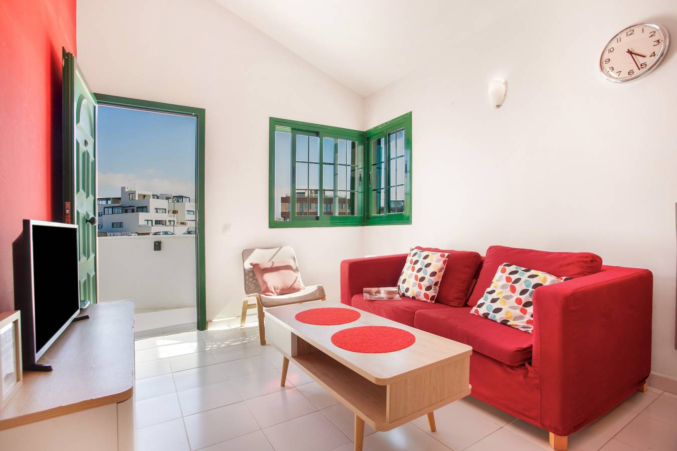 Entire apartment, Vacation Apartment 'Cotillo Lagoons' with Sea View, Private Terrace and Wi-Fi in El Cotillo, La Oliva