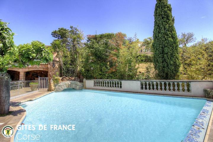 Gîte für 12 Personen, mit Pool und Terrasse, mit Haustier in Porto-Vecchio - 2