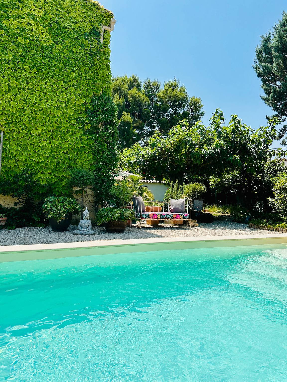 Vakantiehuis 'Jardin' met Gedeeld Zwembad, Privéterras en Wi-Fi in L'Isle-sur-la-Sorgue, Vaucluse
