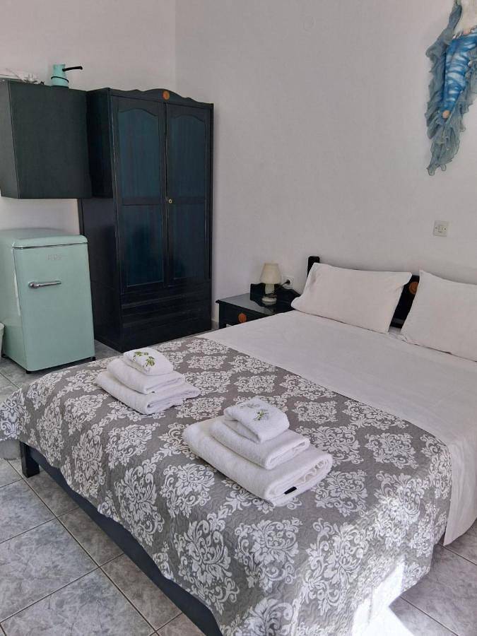 Maison d’hôte pour 3 personnes, avec balcon dans Adamas - 3