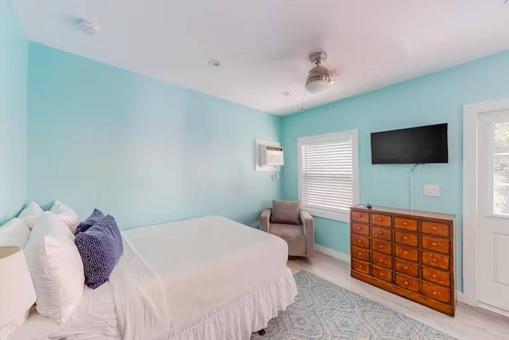 Vacation rental for 2 people, with pets in Key West