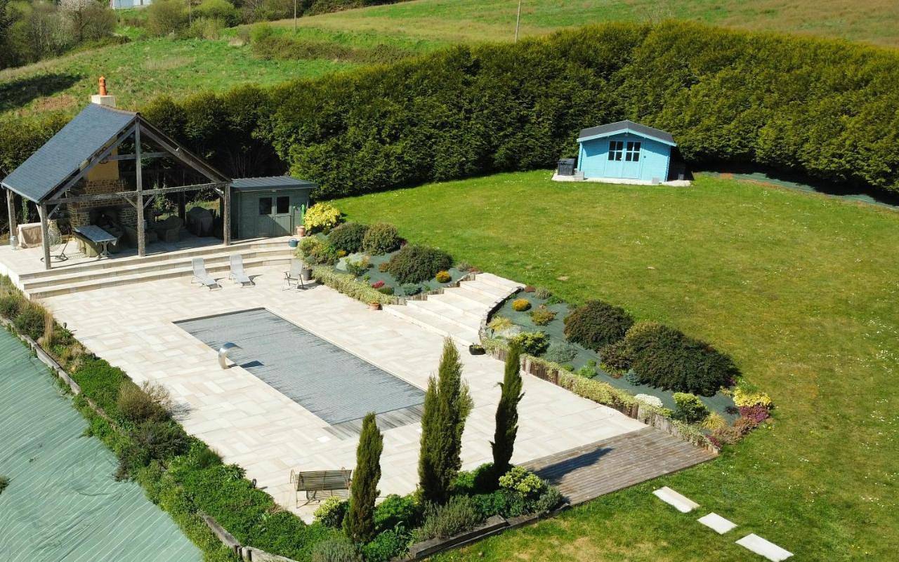 Le Gîte De Roseraie in Brecé, Mayenne