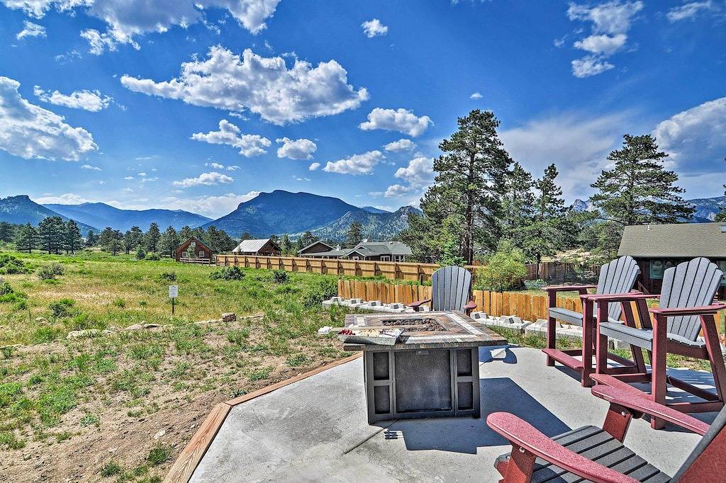 Neu! Estes Park Home w / Mtn Ansichten - 2. 4 Mi Rmnp! in Estes Park, Larimer County