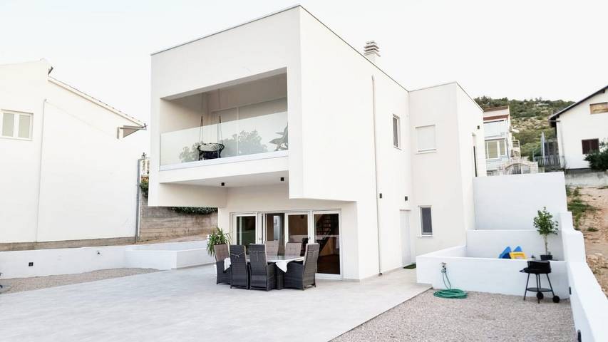 Villa für 5 Personen, mit Terrasse und Garten sowie Pool, mit Haustier - 1