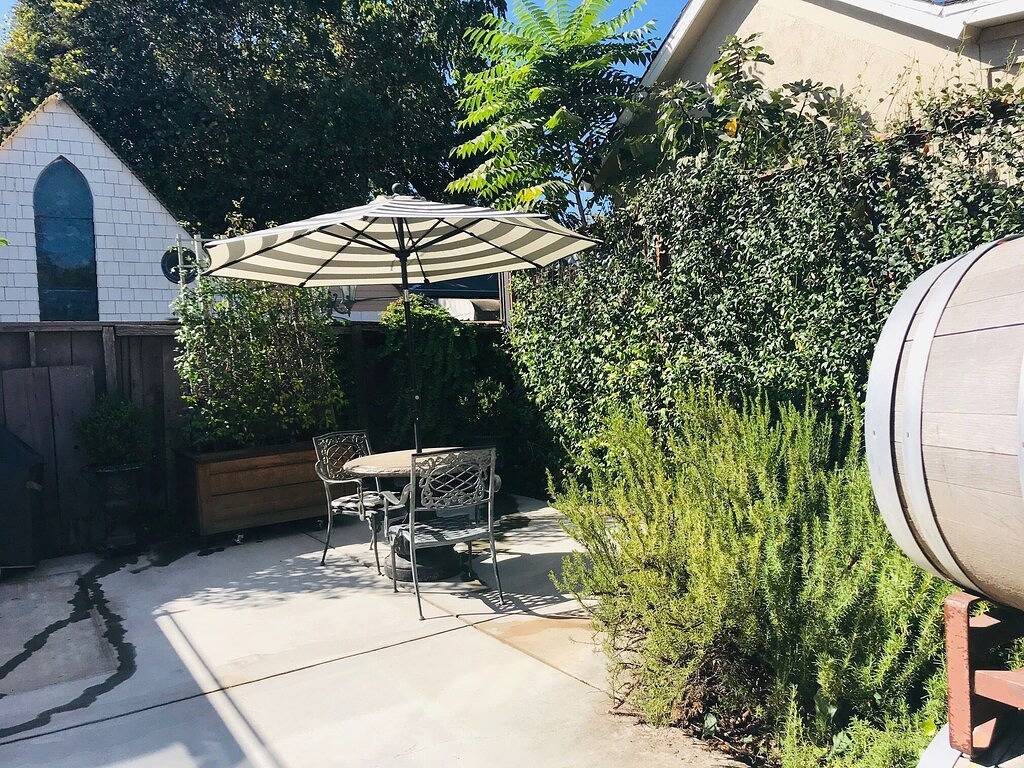 Ganze Wohnung, Moderne viktorianische Einheit mit Gentlemen's Vineyard * Gehen Sie in die Innenstadt von Napa !!! Spaß!! in Napa, Napa Valley