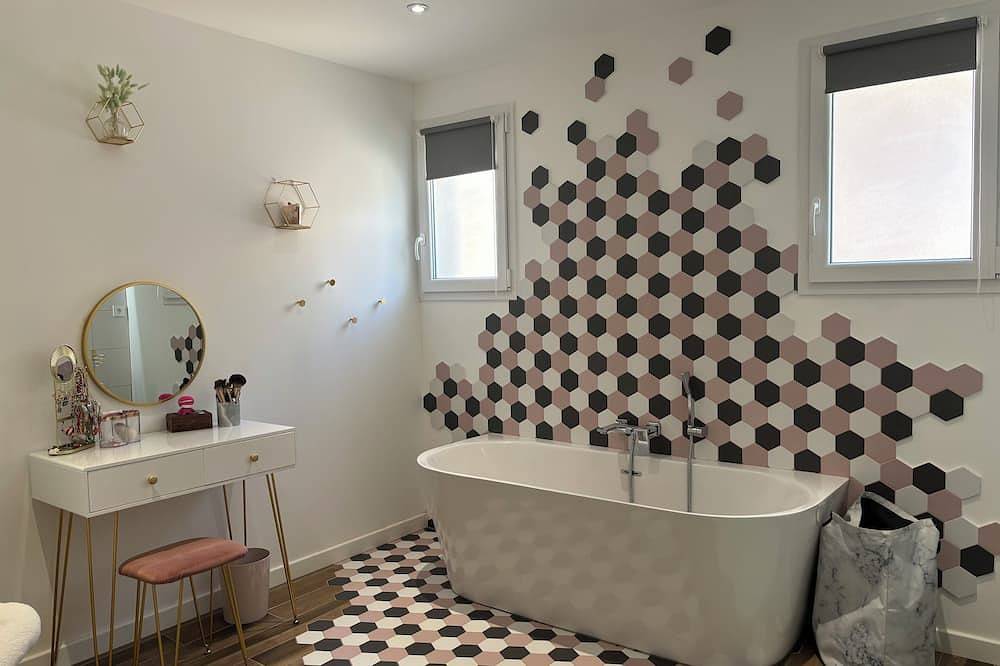 House Allauch, nice view with swimming pool in Allauch, Marseille und Umgebung