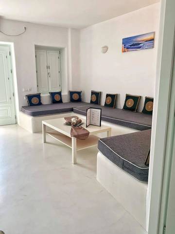 Villa With Pool for 3 People in Imerovigli, Santorini, Photo 4