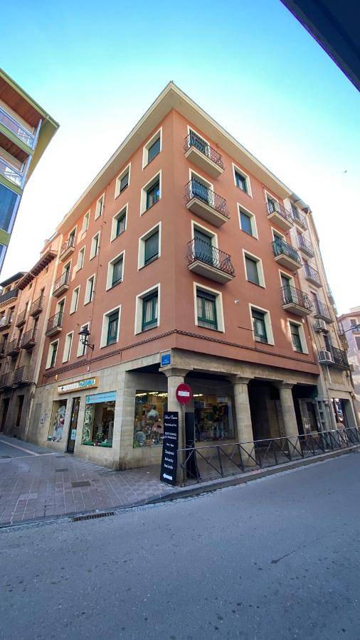 Gîte pour 4 personnes, avec balcon et vue à Barbastro - 2