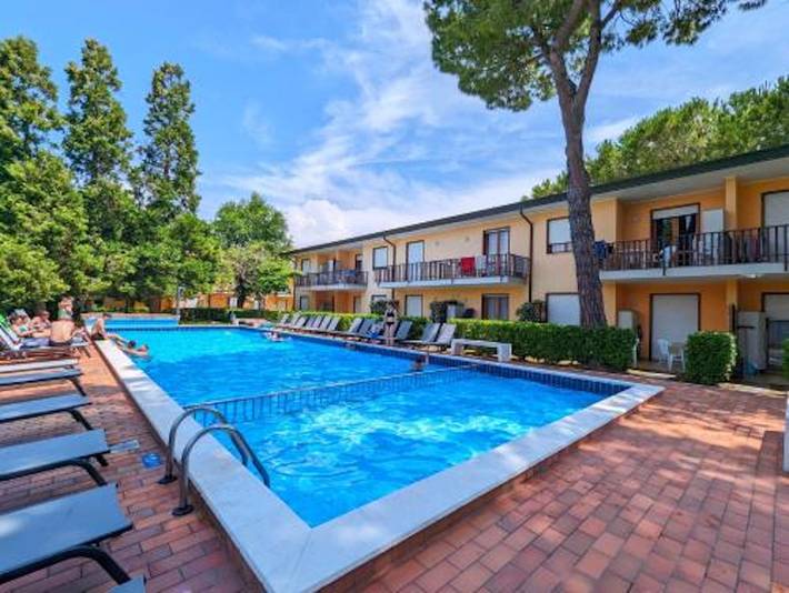 Apartamento entero, Apartamento vacacional tranquilo con piscina in Bibione, San Michele al Tagliamento