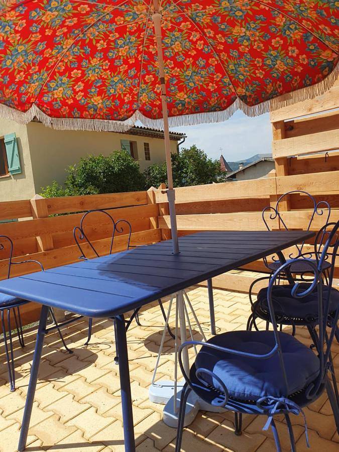 Appartement entier, Appartement duplex neuf avec patio, balcon, plein Sud in La Mure-Argens, Région Castellane