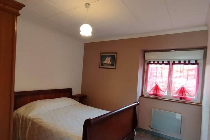 Location de vacances pour 4 personnes, avec terrasse et jardin à Hirel - 3