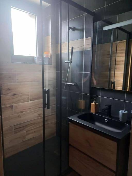 Appartement entier, Chez Ange in Saint-Étienne-de-Cuines, Région de Saint-Jean-de-Maurienne
