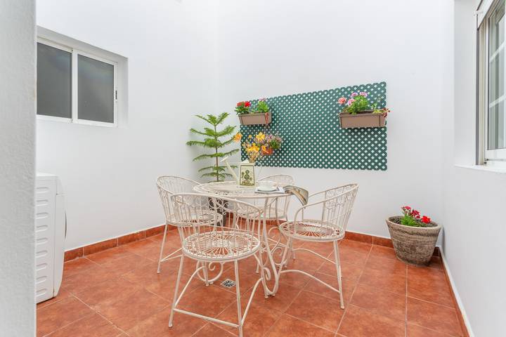 Entire apartment, Vacation 'Puerto Playa 3' with Private Terrace in Los Pozos, Puerto del Rosario